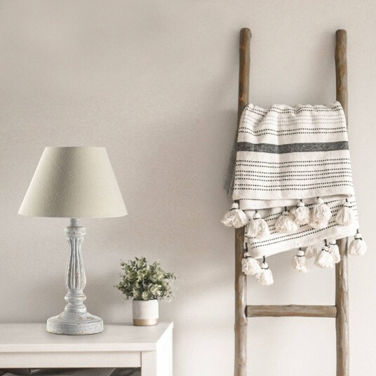 ONLI Bordlampe Raffy av eldet tre