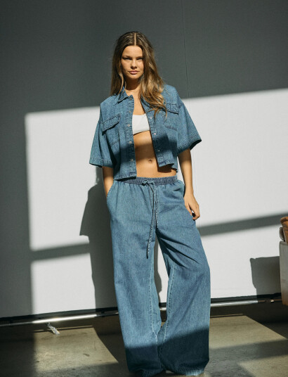 NOISY MAY Nmenza S/S Reg Crop Shirt Mg004Mb Noos Blue L NOISY MAY Nmenza S/S Reg Crop Shirt Mg004Mb Noos Blue L