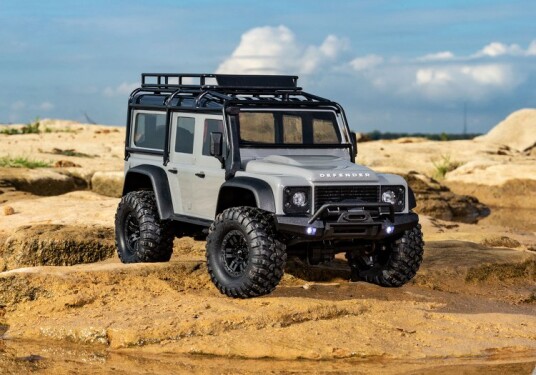 TRX 4M 970541 1/18 Land Rover Defender Crawler Silver RTR