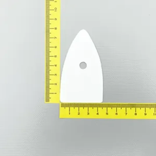 KALESJEHJERTE TREKANT HØY MED 8 MM HULL HVIT KALESJEHJERTE TREKANT HØY MED 8 MM HULL HVIT