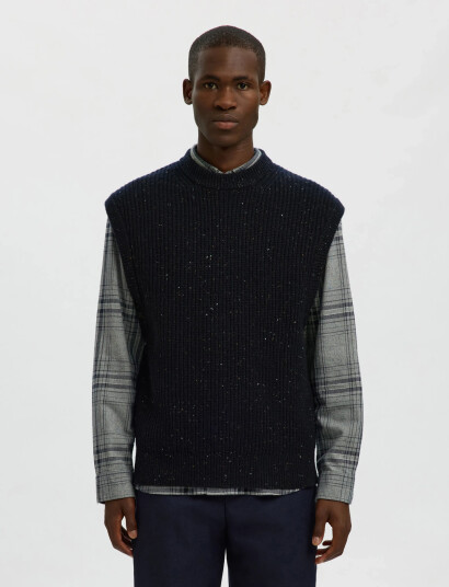 Selected Slhland Sl Knit Relaxed Vest - Navy - L Selected Slhland Sl Knit Relaxed Vest - Navy - L