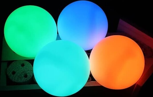 4 stk. Flytende Bassenglys IP68 Vanntett LED Lysball LED Bassenglys 16 RGB Farger Endres med Fjernkontroll Bruk Badekar Utendørs Lysball,