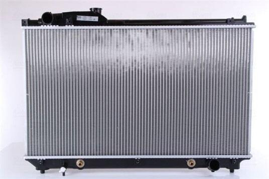 Radiator NISSENS 64764