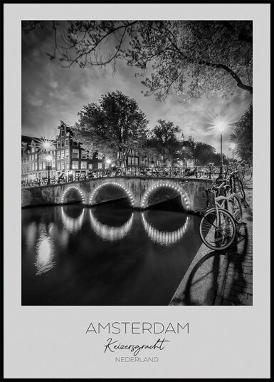 In focus: AMSTERDAM Idyllic nightscape from Keizersgracht Poster Plakat / 70x100cm In focus: AMSTERDAM Idyllic nightscape from Keizersgracht Poster Plakat / 70x100cm