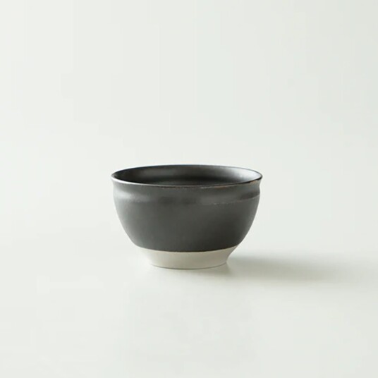 Origami One-Handed Matcha Bowl - Akatsuki Black Origami One-Handed Matcha Bowl - Akatsuki Black