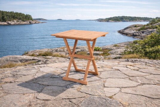 Teakbord 70x70cm sammenleggbart Teakbord 70x70cm sammenleggbart