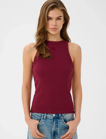Gestuz Gzdrew Logo Tank 2.0 Burgundy S Gestuz Gzdrew Logo Tank 2.0 Burgundy S