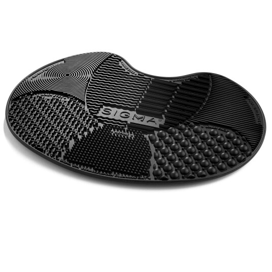 Sigma Beauty Spa Express Brush Cleaning Mat Black Sigma Beauty Spa Express Brush Cleaning Mat Black