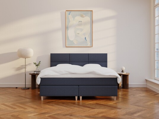 Nordic Dream Snefrid Älv 210x210 Mørkeblå