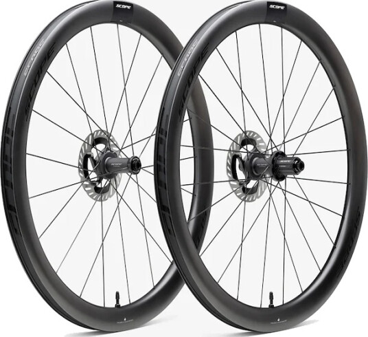 Scope R4.A 700c 45mm hjulsett Shimano body disc carbon svarte decals Scope R4.A 700c 45mm hjulsett Shimano body disc carbon svarte decals