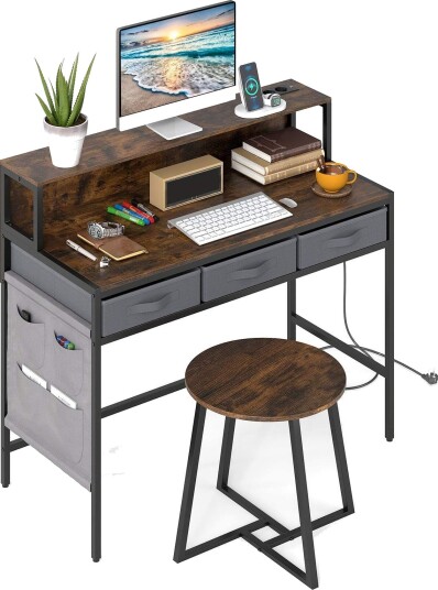 Ergonomisk skrivebords og krakksett med stikkontakter – rustikk brun