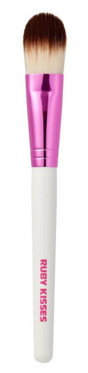 KISS Ruby Kisses Foundation Brush