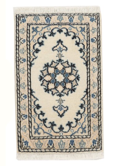 Håndknyttet. Opphav: Persia / Iran Nain Teppe 40x60