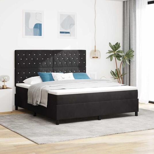  Box Spring Seng med Madrass og LED Svart 180x200 cm Fløyel