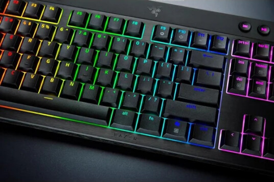 Razer BlackWidow V4 Low Profile HyperSpeed RZ03 05270100 R3M1 Razer BlackWidow V4 Low Profile HyperSpeed RZ03 05270100 R3M1