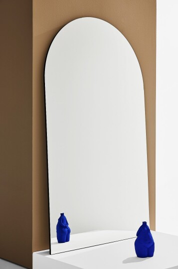 Pastill   Uma Bold speil 198x119 cm Sølv
