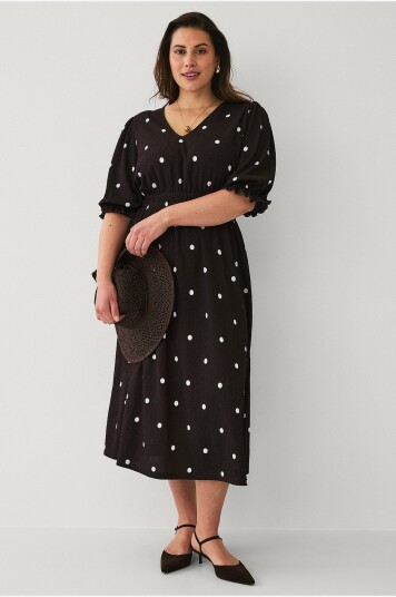 Ellos Plus collection   Kjole med puffermer   Brun