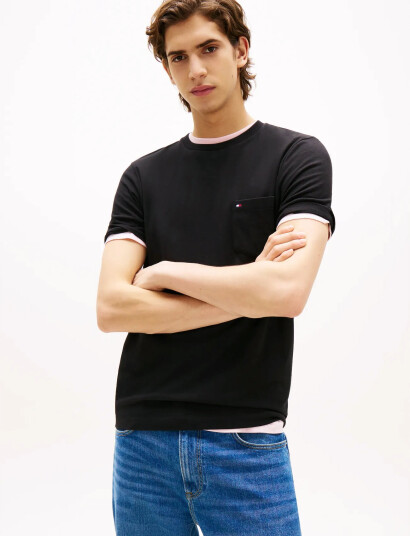 Tommy Hilfiger Essential Solid Pocket Tee - Black - S