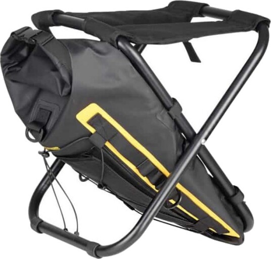 Spro Black Sitpack 40 stolsekk - vanntett Spro Black Sitpack 40 stolsekk - vanntett