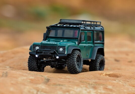 TRX 4M 970541 1/18 Land Rover Defender Crawler Green RTR TRX 4M 970541 1/18 Land Rover Defender Crawler Green RTR