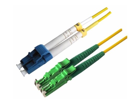 Microconnect - Koblingskabel - Lc/Upc-Enkeltmodus (Hann) Til E2000/Apc-Enkeltmodus (Hann) - 0.5 M - 2 Mm - Fiberoptisk - Dupleks - 9 / 125 Micron - Os2 - Halogenfri - Gul