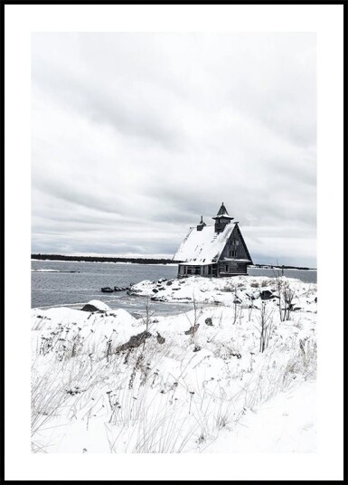 Isolated Winter Cabin by the Frozen Lake Plakat Plakat / 100x150cm