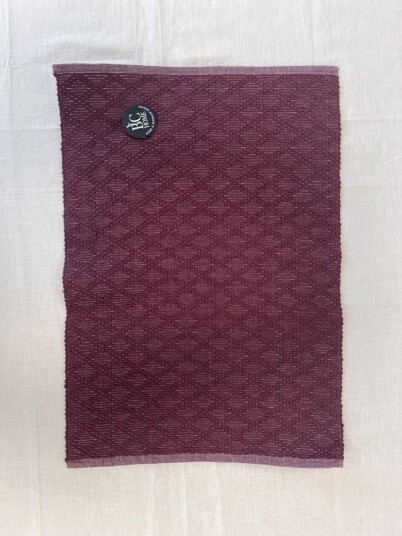 BC Athen Dekkebrikke Plomme 33x48