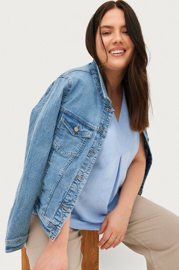 Only Carmakoma Denim jakke carWespa LS Jacket Blå Only Carmakoma Denim jakke carWespa LS Jacket Blå