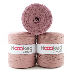 Hoooked Zpagetti Stoffgarn Unicolor 29 Gammelrosa Nyanser 1 stk. Hoooked Zpagetti Stoffgarn Unicolor 29 Gammelrosa Nyanser 1 stk.