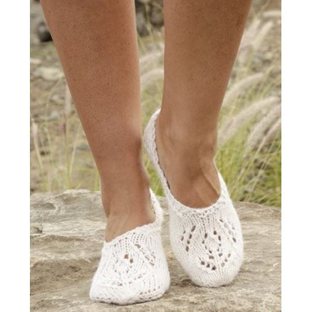 Snow Fairy by DROPS Design Tøfler Strikkeoppskrift str 35 43