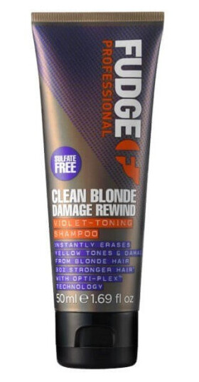 Fudge Clean Blonde Sulfatfri Violet Shampoo med Glans og Fargebeskyttelse 50ml Fudge Clean Blonde Sulfatfri Violet Shampoo med Glans og Fargebeskyttelse 50ml