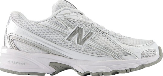 New Balance Sko 740 White/Silver Metallic VVS New Balance 32 Sko Grå Hvit Sølv