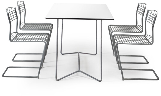Grythyttan Stålmöbler High-tech spisegruppe Galvanisert stål 4 stoler & bord 110x70 cm