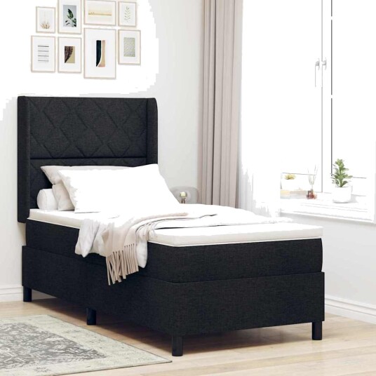 Bokspring Seng med Madrass & LED Svart 90x200 cm Stoff