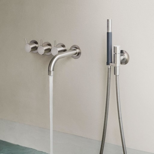Vola Badekartermostat 5411C-071-060 Med Hånddusj Krom 160mm