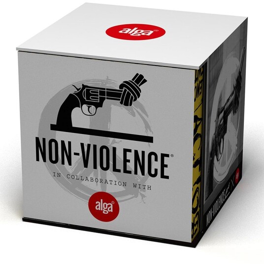 Alga Spill Non-Violence Qube