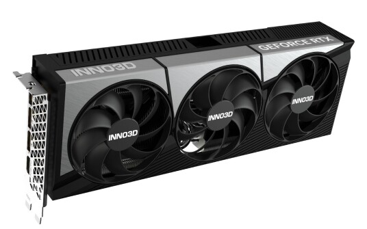 Inno3D GeForce RTX 5080 16GB GDDR7 Grafikkort med 3 Vifter og 2640 MHz Boost - Hvit