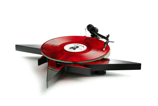 Pro-Ject Metallica Pick It S2c Limited Edition Platespiller Pro-Ject Metallica Pick It S2c Limited Edition Platespiller