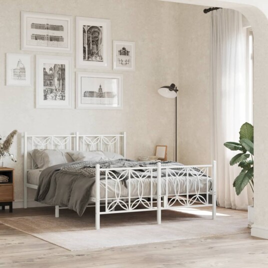  Sengeramme i metall med hode- og fotgavl hvit 140x200 cm 8721102644597