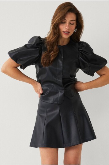 Ellos Collection Bluse i skinnimitasjon Svart