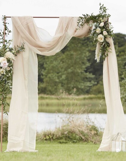 6 Meter Kremfarget Drapering Pampas
