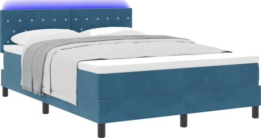 Box Spring Seng med Madrass & LED Mørk Blå 140x190 cm Fløyel