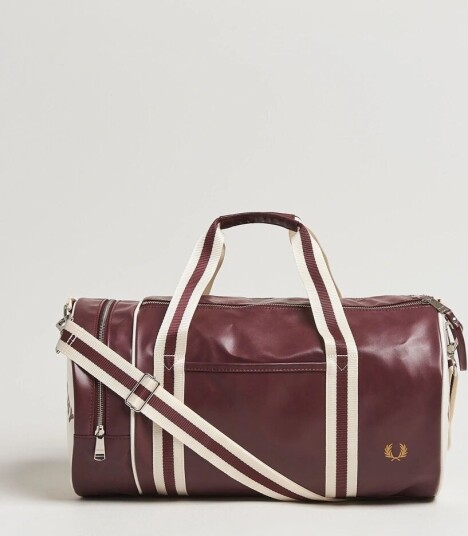 Fred Perry Classic Barrel Bag Oxblood/Ecru Fred Perry Classic Barrel Bag Oxblood/Ecru