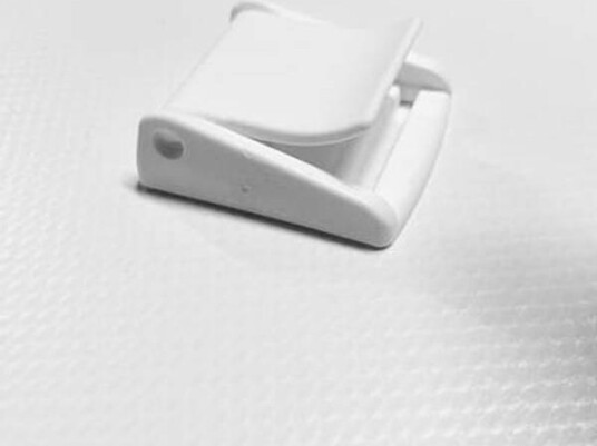 BÅNDLÅS PLAST 25 MM HVIT BÅNDLÅS PLAST 25 MM HVIT