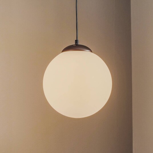 Eko-Light Hengelampe Lima opalglass svart 1 lyskilde