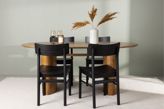 Isolde Matgruppe 180 cm Oval med 4 Montros Stoler Sort