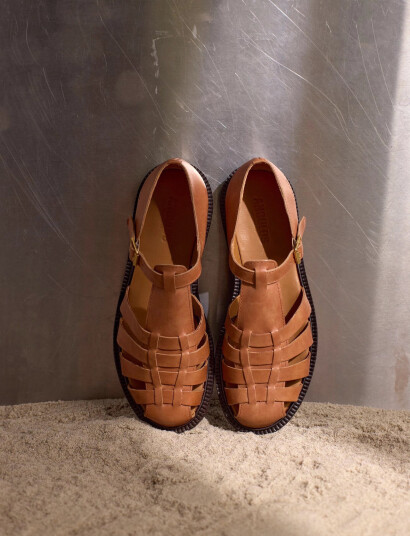 ANGULUS Sandals Flat Closed Toe Op Brown 40