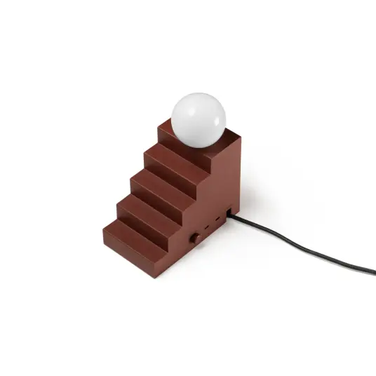 Oblure Stair bordlampe Deep red Oblure Stair bordlampe Deep red