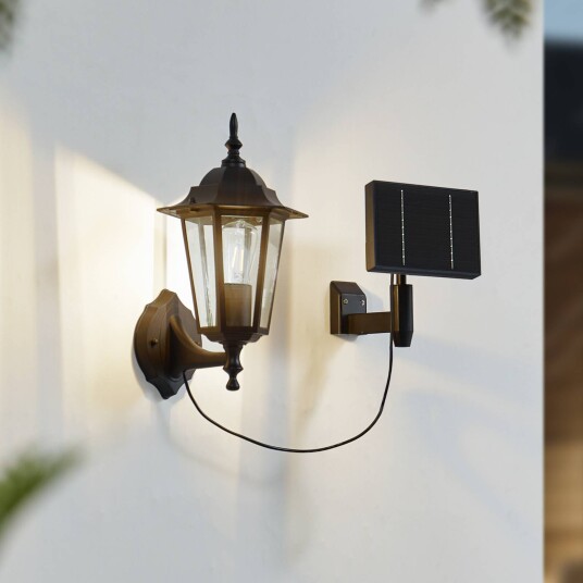 Lindby LED solcellelampe Sayata svart aluminium lykt