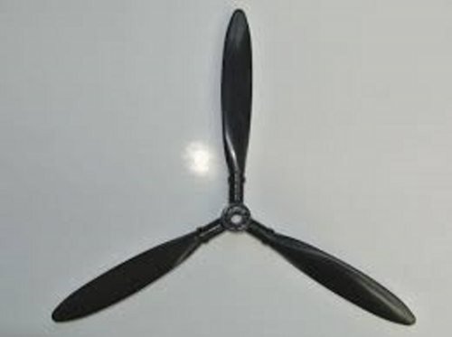 Multiplex 224309 Three-bladed propeller 12x8“ Multiplex 224309 Three-bladed propeller 12x8“